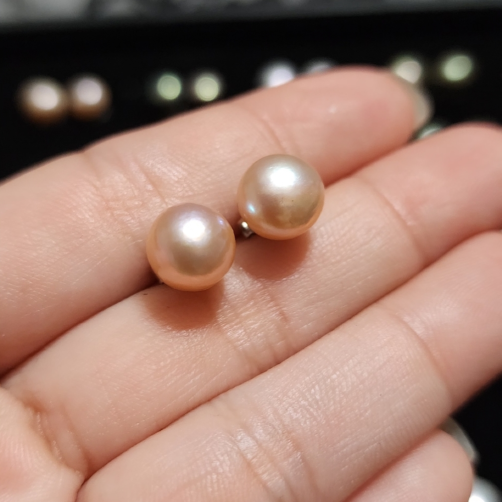 AUTHENTIC FRESHWATER PEARL